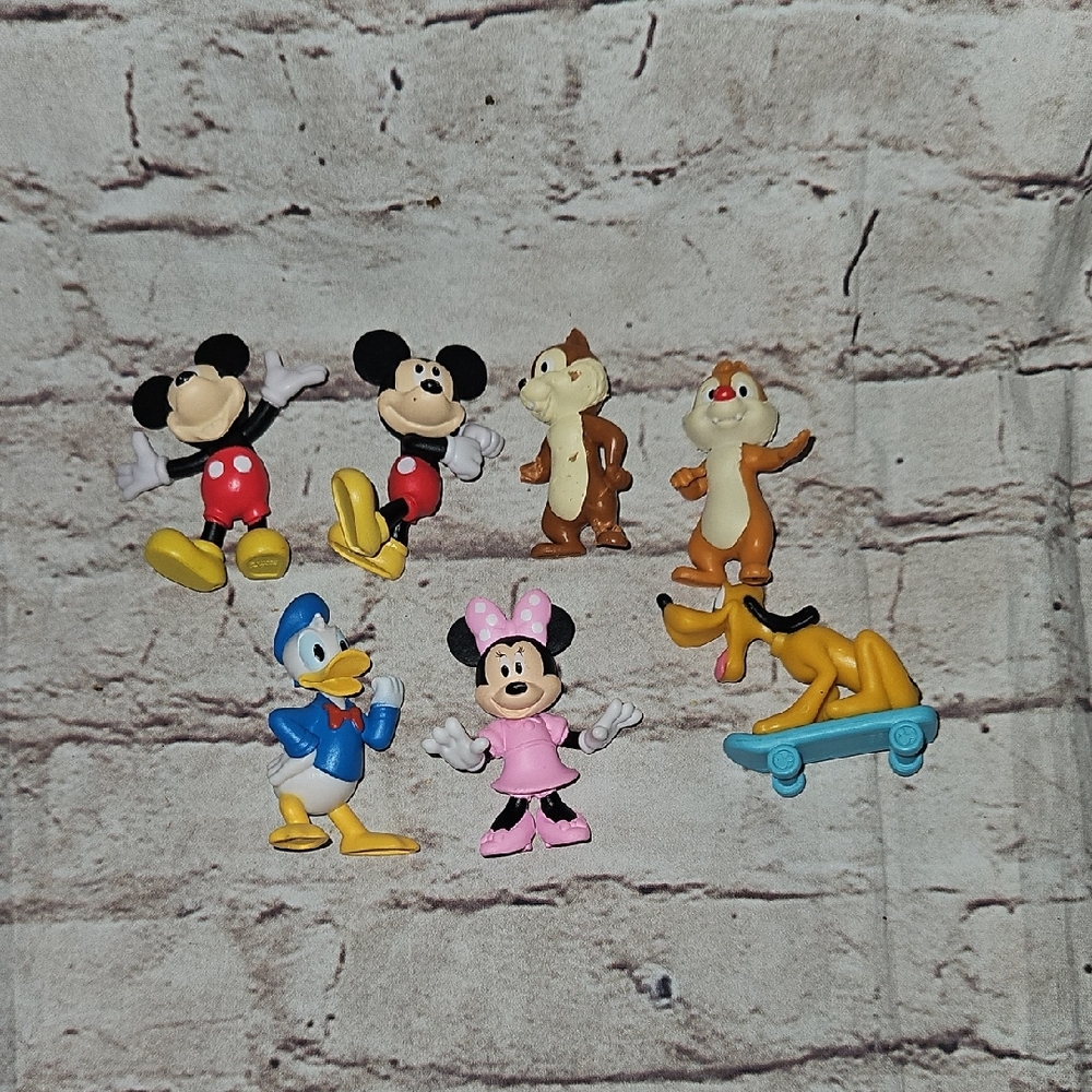 Disney Lot Figures Cake Toppers Mickey Minni Chip Dake Pluto Donald - Picture 1 of 5
